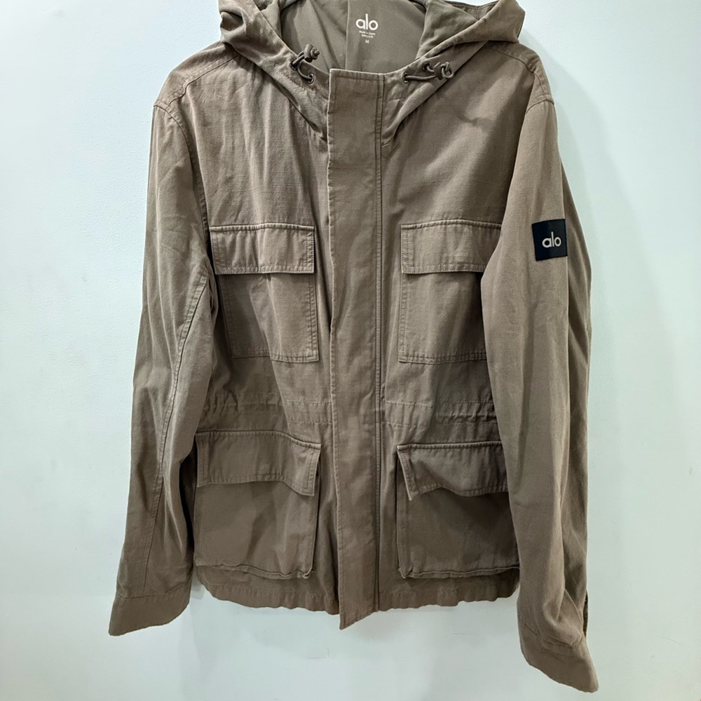ALO Yoga Men's olive Jacket